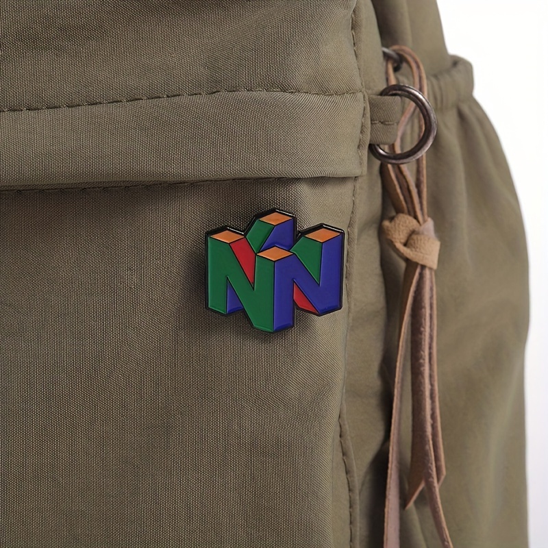 Broche en émail de jeu avec lo - Gaming Accessories Gifts For Men avis et prix